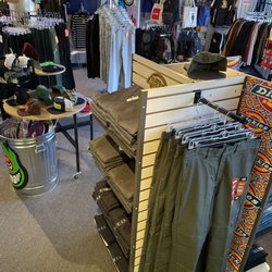 Overspeed Skateshop - Showroom