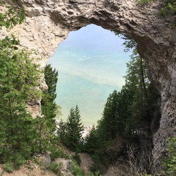Arch Rock - Landmarks & Historical Buildings Near Me