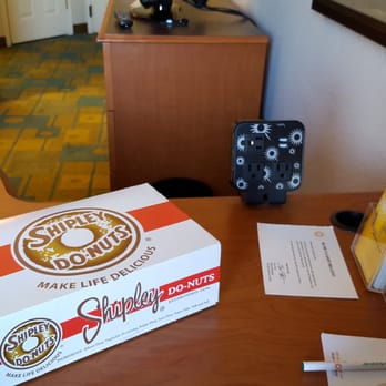 Shipley Do-Nuts - How long will they survive? - Donuts Near Me - Houston, Texas