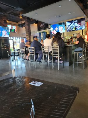 Brewz Sports Cafe & Grill by null