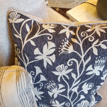 Ashley Store - Pillow - Furniture Stores Near Me - Austin, Texas