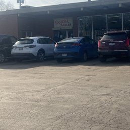 Outside. Sorry I got folks license plates...oh well, not my cars or privacy Outside. Sorry I got folks license plates...oh well, not my cars or privacy