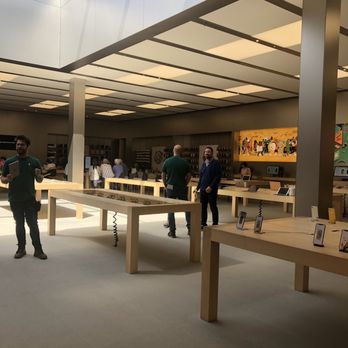 Apple Bellevue Square - Pretty store - Computers Near Me - Bellevue, Washington Apple Bellevue Square - Pretty store - Computers Near Me - Bellevue, Washington