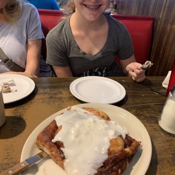 Wee Too Restaurant - Huge cinnamon roll! - New American Near Me - Enid, Oklahoma Wee Too Restaurant - Huge cinnamon roll! - New American Near Me - Enid, Oklahoma