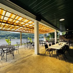 Dos Hermanos - The Patio
