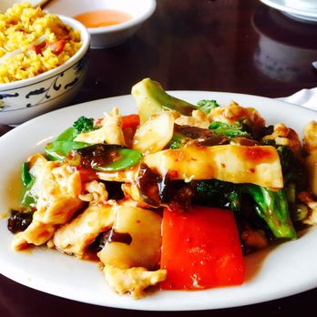 Golden Wok - Garlic Chicken - Chinese Near Me - Millerton, New York