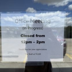 Vista Larga Animal Hospital - A scheduled meeting at Vista Larga during the time of my appointment.  They should have called to reschedule!