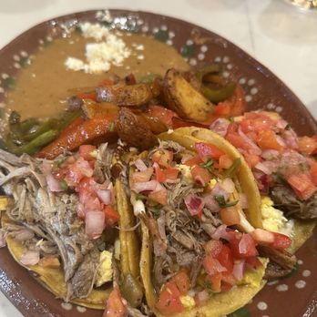 Rosa Madera - Breakfast carnitas taco - Mexican Near Me - Sacramento, California