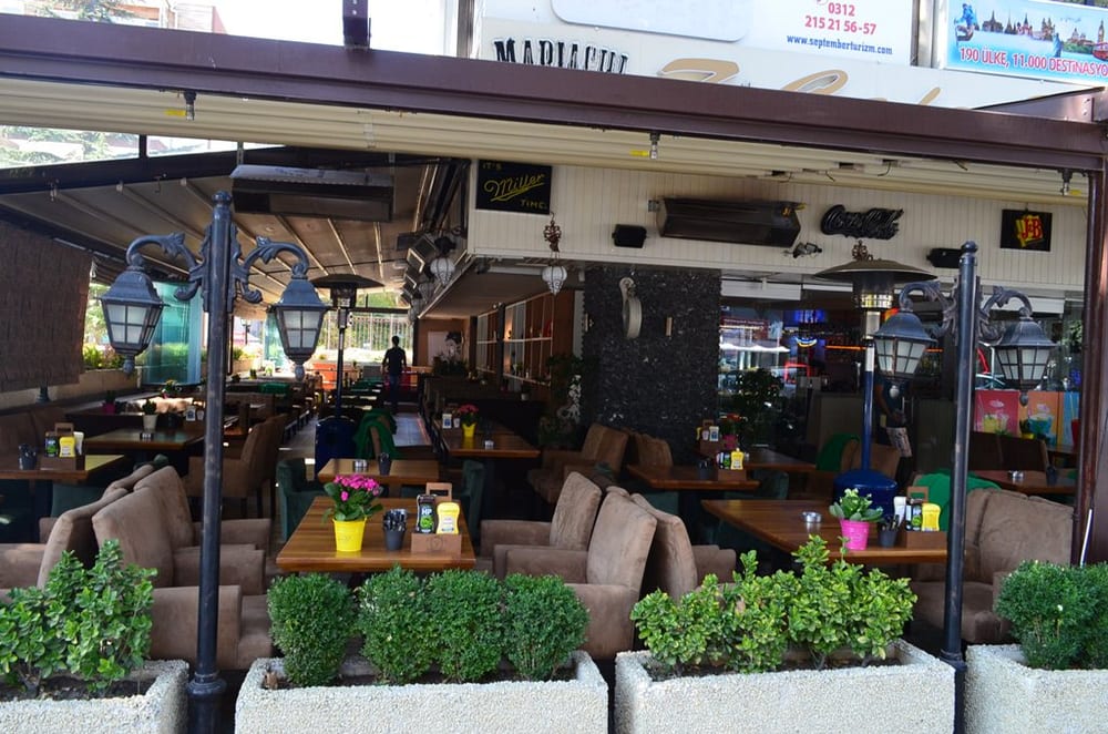 Seven Pub & Bistro