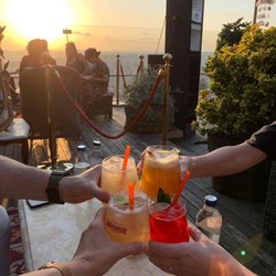 Klein Garten - Cocktails at sunset