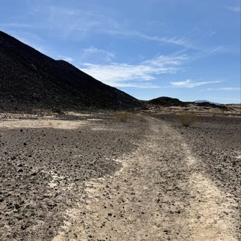 Amboy Crater - Hiking Near Me - Amboy, California Amboy Crater - Hiking Near Me - Amboy, California