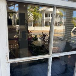 Lower Keys Glass & Mirror - Fixed glass