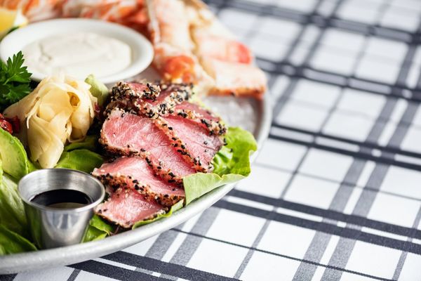 Gibsons Bar & Steakhouse by null