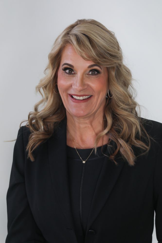 DONNA ROBERTS GROUP EXP REALTY Updated September 2024 13 Photos