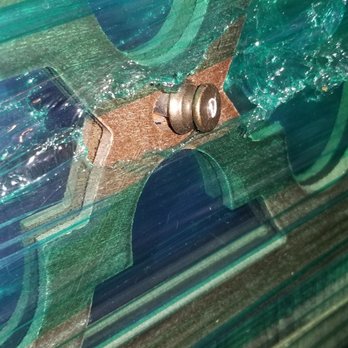 Big Guy Movers - Broken drawer because they tried carrying it by the knob - Movers Near Me