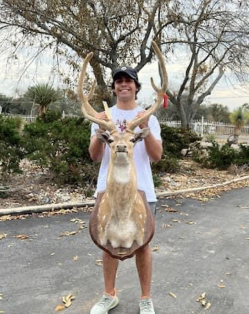 Ryan Ranch Hunting Logo