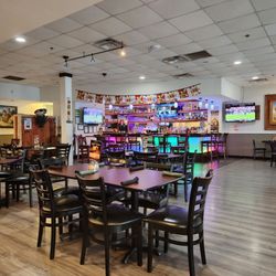 Sazon Latina - Open floor.