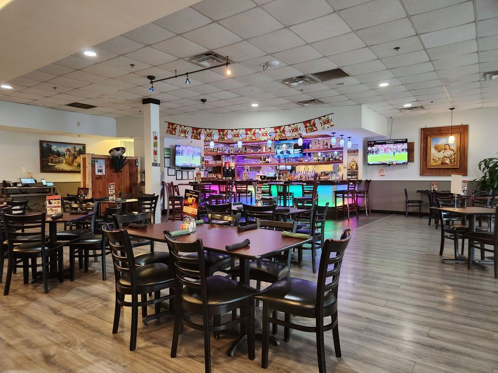 Sazón Latina Salvadorian & Tex-Mex Food