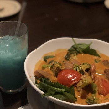 Dara Thai Restaurant - duck curry - Thai Near Me - Flagstaff, Arizona