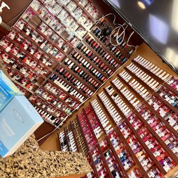 Hello Nails Salon - Gel colors - Nail Salons Near Me - Granada Hills, California