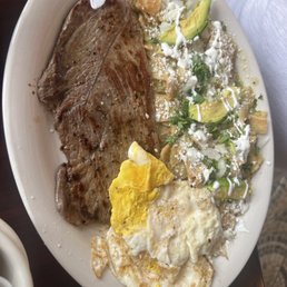 Chilaquiles Chilangos