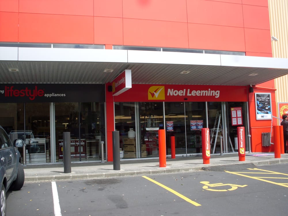 NOEL LEEMING ST. LUKES Updated June 2024 1 Wagener Plc, St. Lukes, Auckland, New Zealand