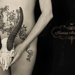Healing Henna for a maternity portrait by http://www.Colettephotography.com / Karina Marie Diaz