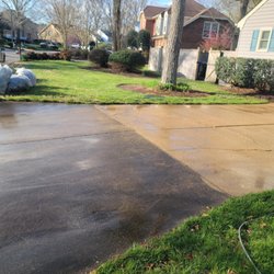 Neptune Clean - Concrete driveway cleaning before/after