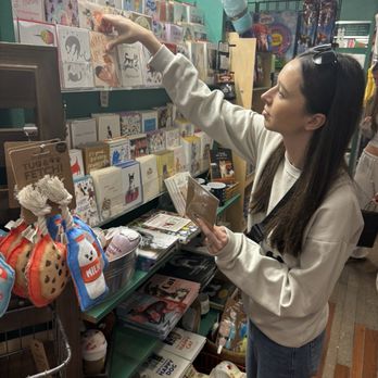 Kards Unlimited - Grabbing some cards for upcoming birthdays - Cards & Stationery Near Me - Pittsburgh, Pennsylvania