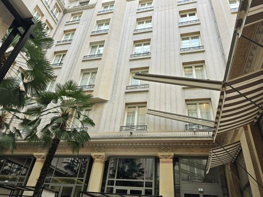 Prince de Galles, a Luxury Collection Hotel, Paris by null