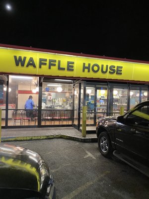 waffle house 32 photos 41 reviews breakfast brunch 1550 sycamore view rd memphis tn united states restaurant reviews phone number menu
