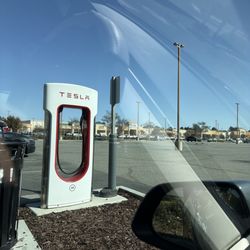 Tesla Supercharger Temecula