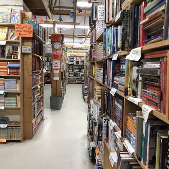 Chamblin Bookmine - Bookstores Near Me - Jacksonville, Florida