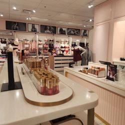 Victoria's Secret & PINK