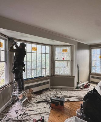 Chris Stewart Handyman Logo