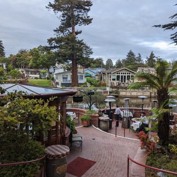 Shadowbrook - Outside and rooftop dining with views of river. - American Near Me - Capitola, California Shadowbrook - Outside and rooftop dining with views of river. - American Near Me - Capitola, California
