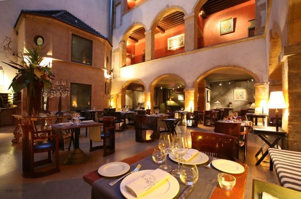 Cour des Loges Lyon, A Radisson Collection Hotel by null