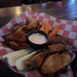 The Buffalo and Dry Rub wings