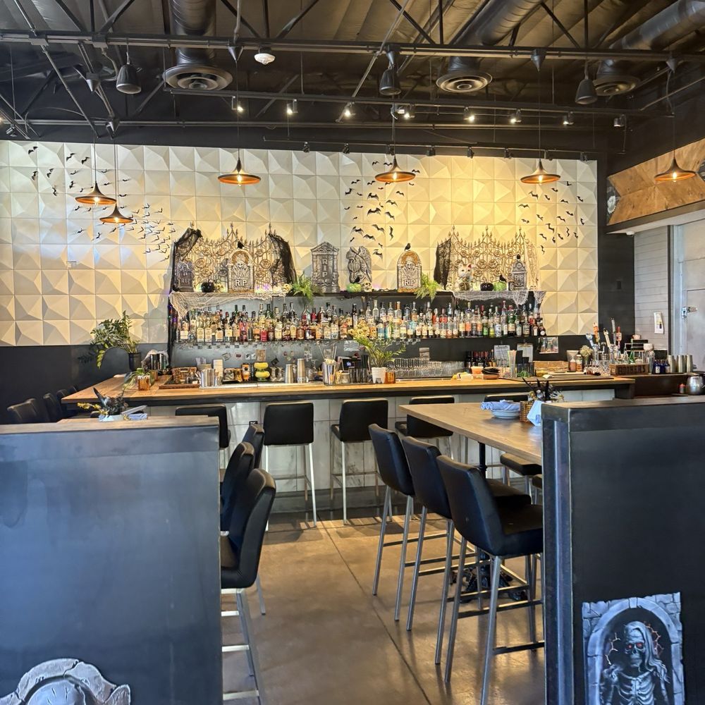 Clever Koi - Bar - Asian Fusion Near Me - Gilbert, Arizona
