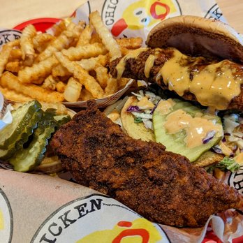 Dave's Hot Chicken - Slider and Tender Extra Hot - Chicken Shop Near Me - Plano, Texas