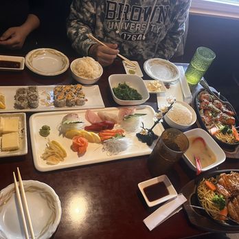 Sakura Restaurant - deluxe S4. Sashimi Deluxe Dinner 13. Tori Teriyaki 3. Agedashi Tofu Seaweed Salad Eggplant Maki Roll - Japanese Near Me - Providence, Rhode Island
