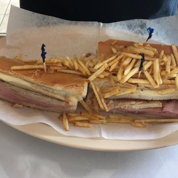 Rinconcito Cubano Criollo - Cubano - Cuban Near Me - Miami, Florida