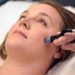 Midwest Medical Specialists - Diamond Glow Dermal Infusion Treatment