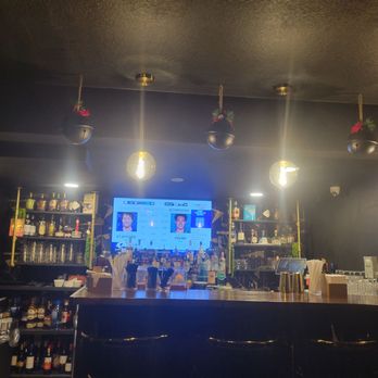 Mangos Southern Kitchen and Bar - Upstairs bar - Breakfast & Brunch Near Me - Tampa, Florida