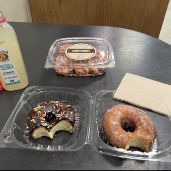 Modern Bread and Bagel - Doughnuts and cookies. - Bakeries Near Me - New York, New York Modern Bread and Bagel - Doughnuts and cookies. - Bakeries Near Me - New York, New York