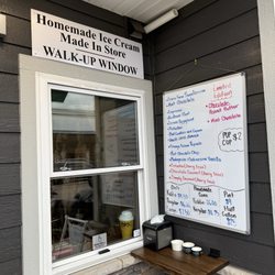 Kurschner's Super Premium Ice Cream - Order window