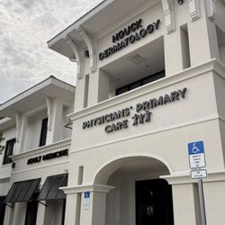 Houck Dermatology - The front of the building