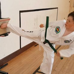 Liverpool ITF Taekwon-do - Breaking