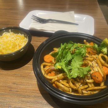 Noodles and Company - Pad Thai Wisconsin Mac & Cheese - Noodles Near Me - Apex, North Carolina Noodles and Company - Pad Thai Wisconsin Mac & Cheese - Noodles Near Me - Apex, North Carolina