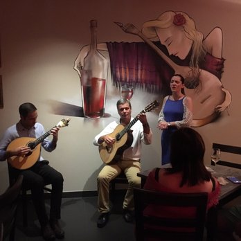 Adega Machado - Fado Inside the Box - Fado Houses Near Me - Lisbon, 11